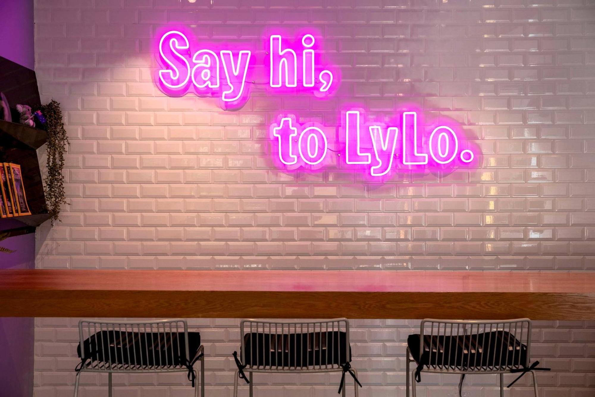 Lylo Brisbane Hostel Bagian luar foto