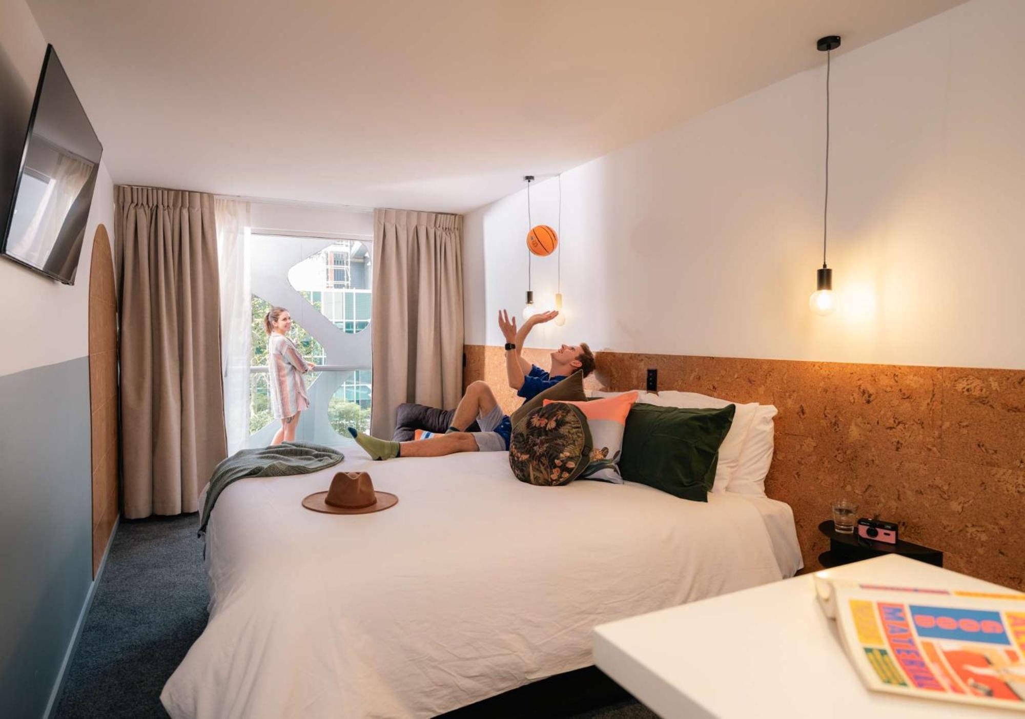 Lylo Brisbane Hostel Bagian luar foto